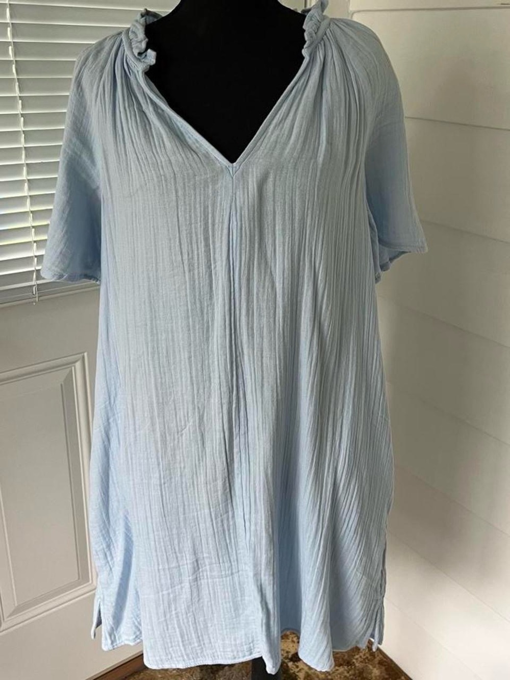 Old Navy 100% Cotton Light Blue Women's Gauze V-Neck Flowy Dress
